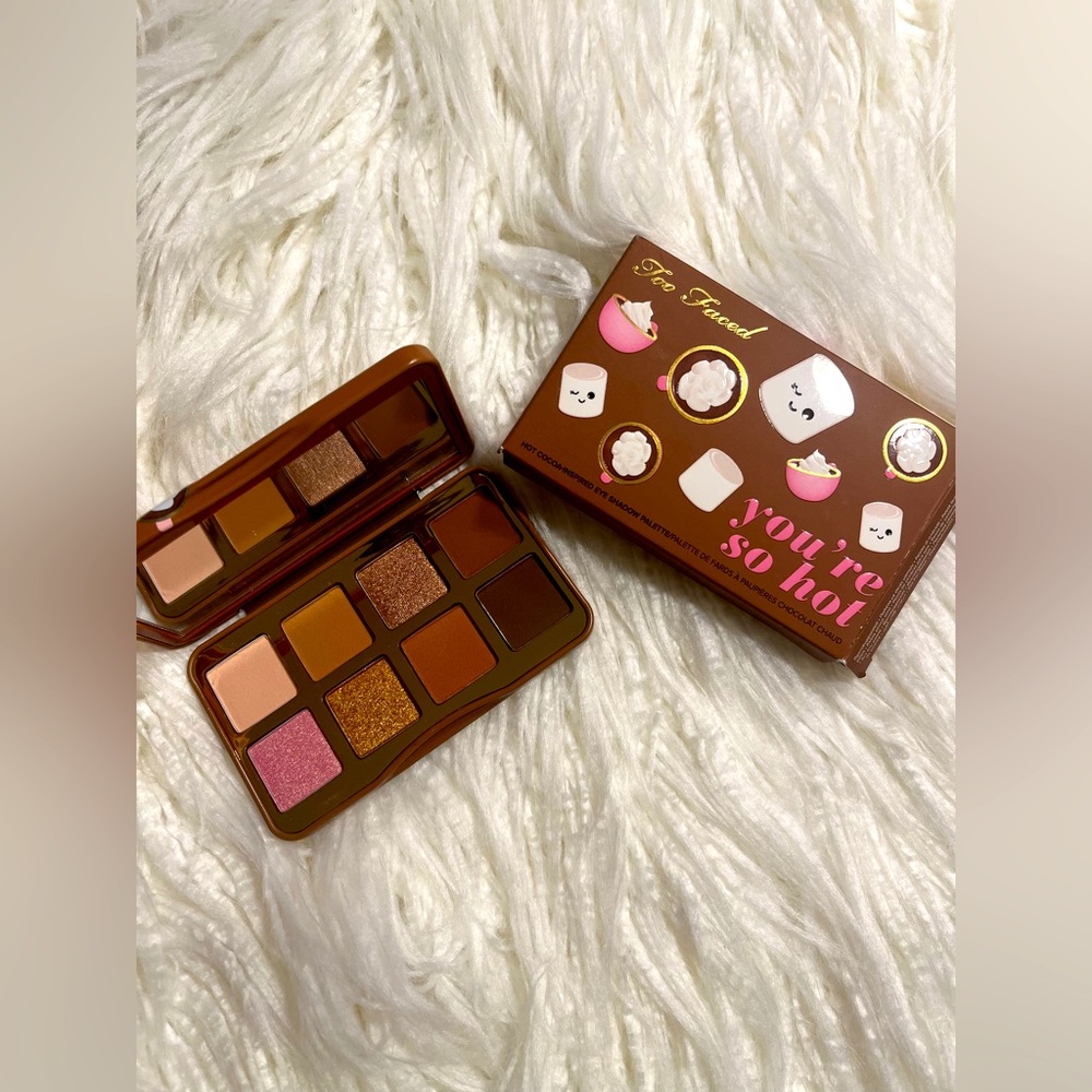 TOO FACED YOU’RE SO HOT EYESHADOW PALETTE